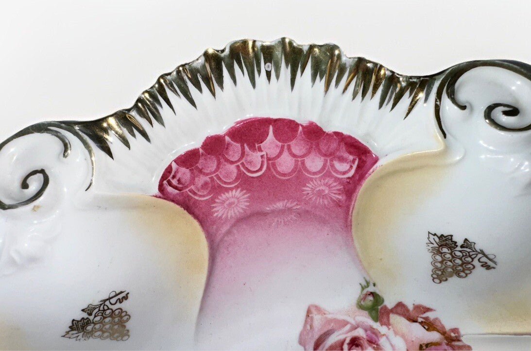 RS Prussia Serving Bowl Lush Pink Roses Gold Gilt Grape Bunches Transfer 10 5/8" - AntiquesEtceteraRS Prussia Serving Bowl Lush Pink Roses Gold Gilt Grape Bunches Transfer 10 5/8"RS PrussiaAntiquesEtcetera