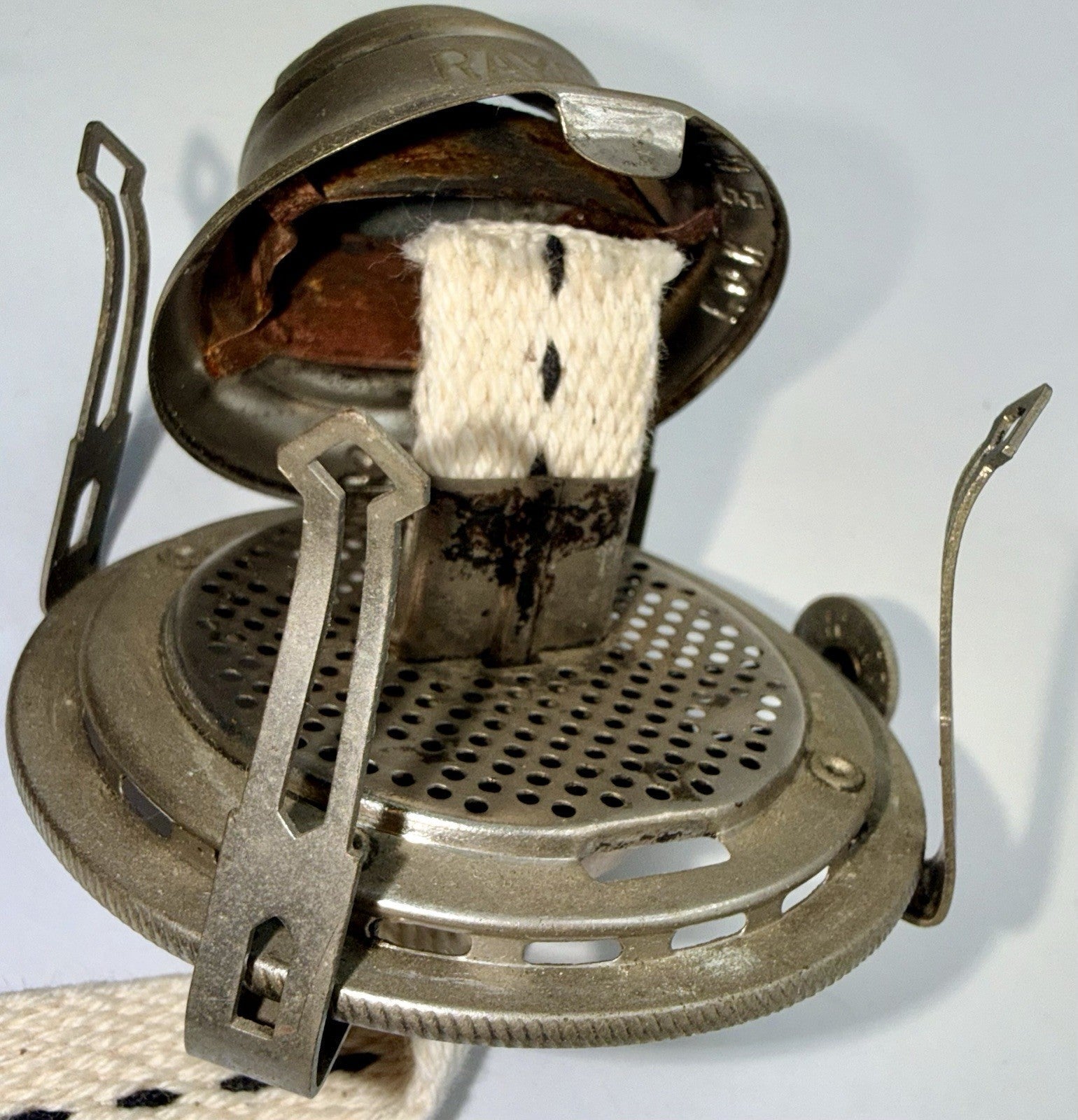 Scovill RAYO No. 1 Kerosene Oil Lamp Burner Queen Anne Wick & Pearl Top Chimney - AntiquesEtceteraScovill RAYO No. 1 Kerosene Oil Lamp Burner Queen Anne Wick & Pearl Top ChimneyAntiquesEtceteraAntiquesEtcetera