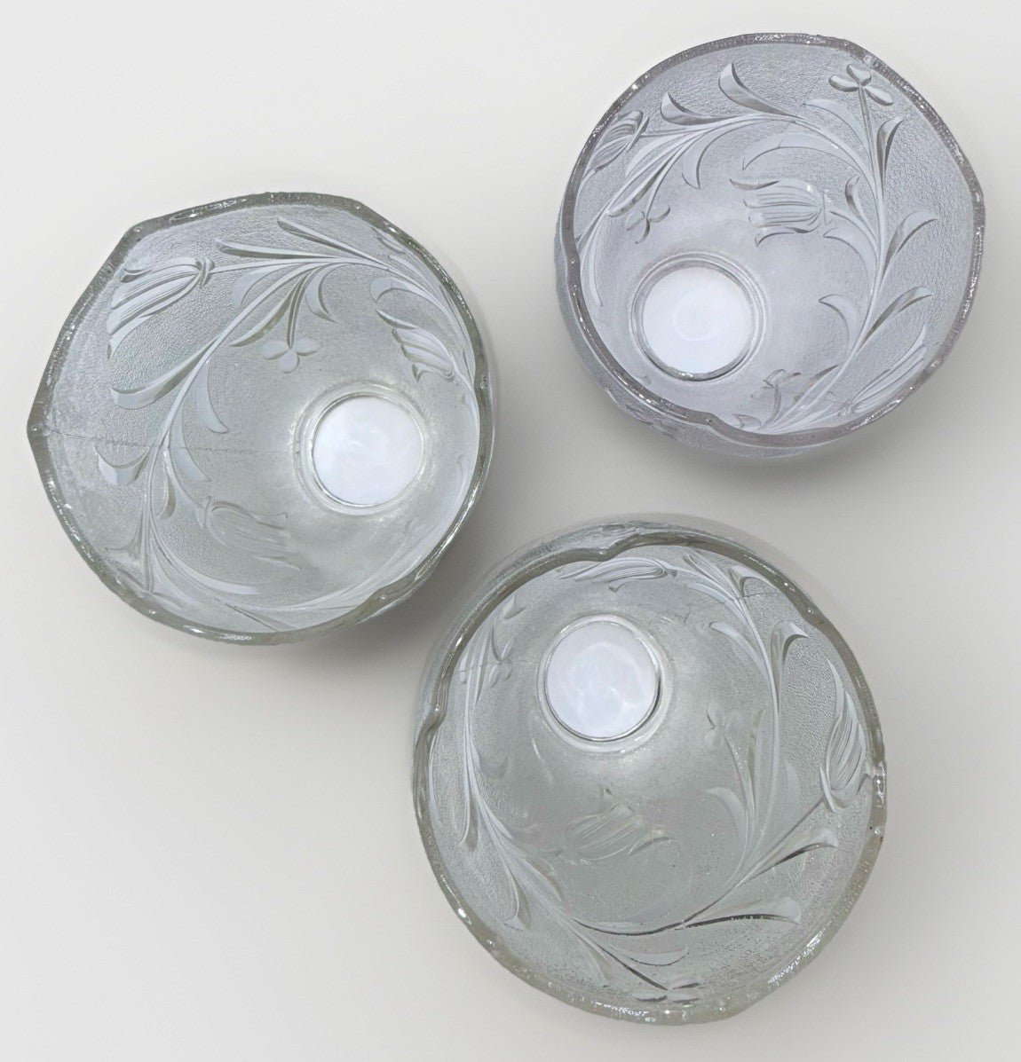 Set of 3 Tulip Pattern Glass Lamp Shades Stippled with Arched Rims 2 1/4" Fitter - AntiquesEtceteraSet of 3 Tulip Pattern Glass Lamp Shades Stippled with Arched Rims 2 1/4" FitterUnbrandedAntiquesEtcetera