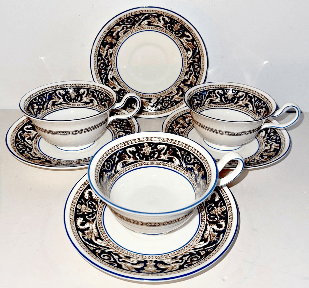 Set of 3 Wedgwood Florentine Bone China Tea Cups w/ 4 Saucers Griffin Bands Blue - AntiquesEtceteraSet of 3 Wedgwood Florentine Bone China Tea Cups w/ 4 Saucers Griffin Bands BlueWedgwoodAntiquesEtcetera