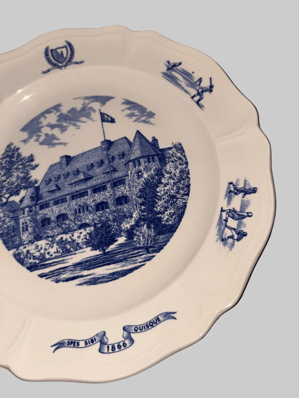 Set of 6 Wedgwood Noble and Greenough School Commemorative Plates – Spes Sibi Quisque 1866 – Shreve Crump & Low Boston - AntiquesEtceteraSet of 6 Wedgwood Noble and Greenough School Commemorative Plates – Spes Sibi Quisque 1866 – Shreve Crump & Low BostonElegant / Collectible DinnerwareWedgwoodAntiquesEtcetera