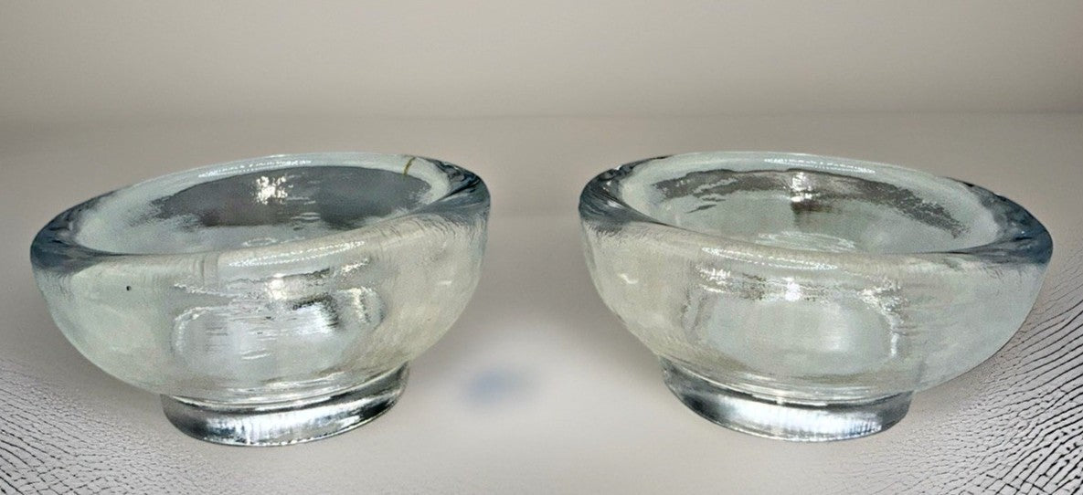 Simon Pearce ASCUTNEY Set of 2 Mini Bowls in Original Box, Signed 3" x 1 1/2" - AntiquesEtceteraSimon Pearce ASCUTNEY Set of 2 Mini Bowls in Original Box, Signed 3" x 1 1/2"Simon PearceAntiquesEtcetera