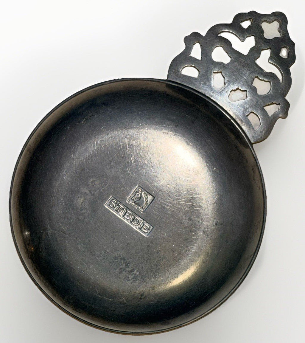 Stede Pewter Porringer Filigree Handle Horsehead Hallmark Danforth Collection - AntiquesEtceteraStede Pewter Porringer Filigree Handle Horsehead Hallmark Danforth CollectionStedeAntiquesEtcetera