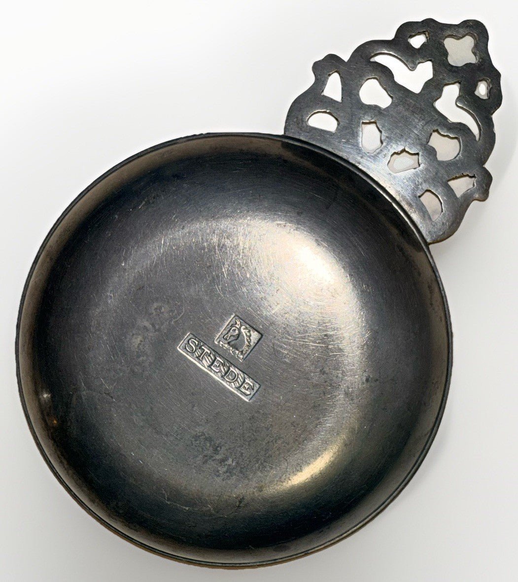 Stede Pewter Porringer Filigree Handle Horsehead Hallmark Danforth Collection - AntiquesEtceteraStede Pewter Porringer Filigree Handle Horsehead Hallmark Danforth CollectionStedeAntiquesEtcetera