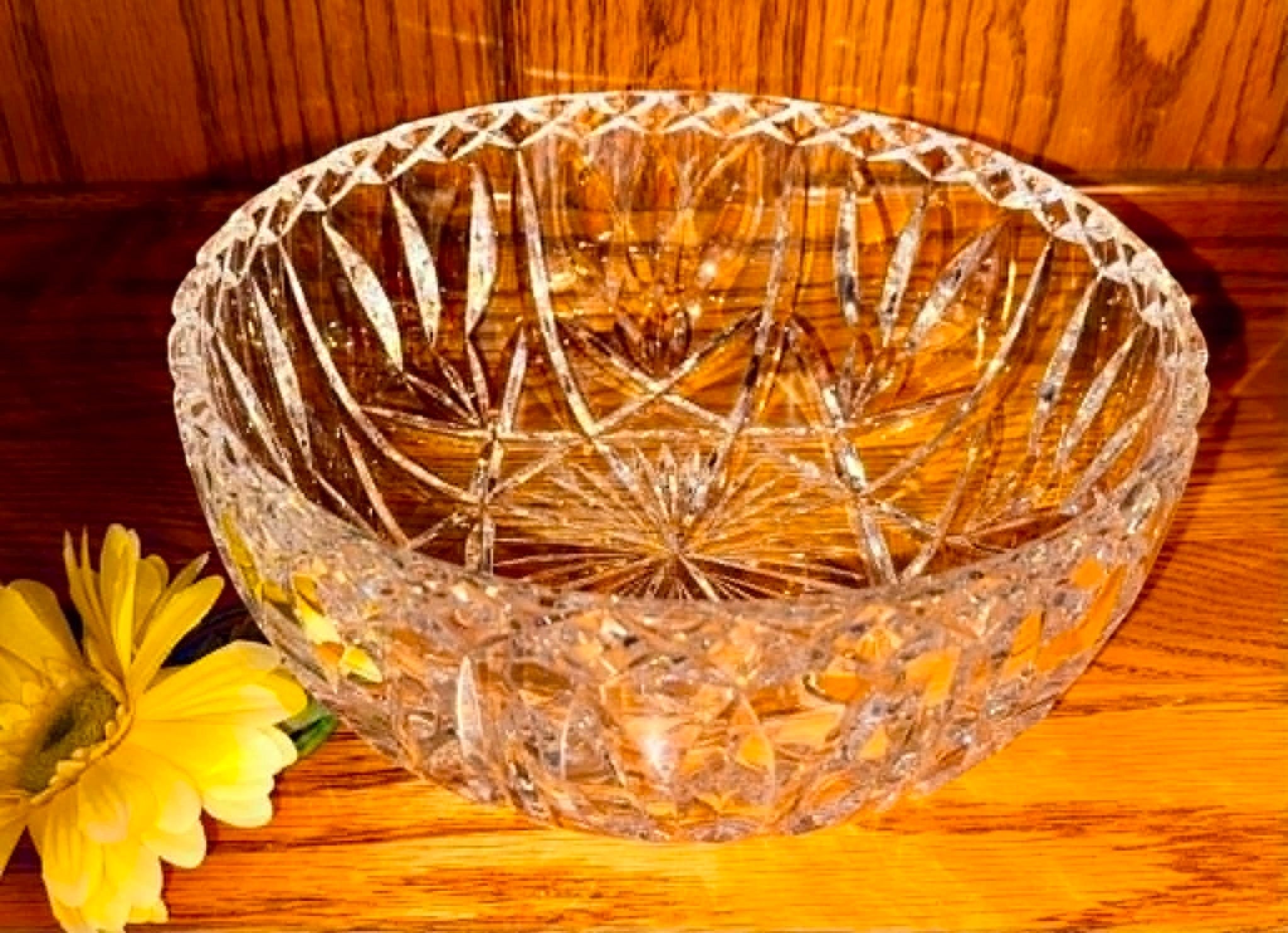 Stunning Waterford Crystal 10" Centerpiece Bowl with Tulip Garden Motif - AntiquesEtceteraStunning Waterford Crystal 10" Centerpiece Bowl with Tulip Garden MotifElegant GlassWaterfordAntiquesEtcetera
