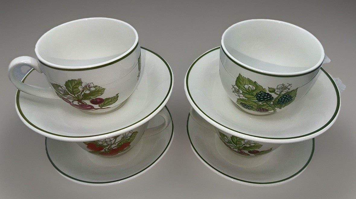 Tiffany & Co NY Fruit Staffordshire Garden Dessert Service for 4 Johnson Bros. - AntiquesEtceteraTiffany & Co NY Fruit Staffordshire Garden Dessert Service for 4 Johnson Bros.Tiffany & Co.AntiquesEtcetera
