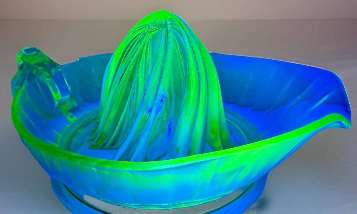 Uranium Green Glass Juicer Reamer Bowl w/ Diagonal Swirled Center, Pour Spout - AntiquesEtceteraUranium Green Glass Juicer Reamer Bowl w/ Diagonal Swirled Center, Pour SpoutUnmarkedAntiquesEtcetera