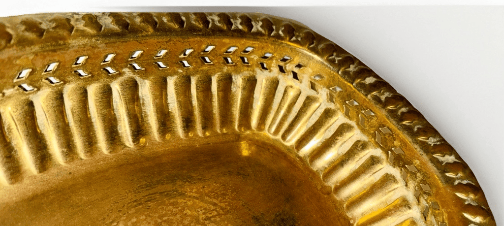 Vintage Brass Basket w/ Handle Embossed Floral w/ Reticulated Band 10 1/4" x 8" - AntiquesEtceteraVintage Brass Basket w/ Handle Embossed Floral w/ Reticulated Band 10 1/4" x 8"UnbrandedAntiquesEtcetera