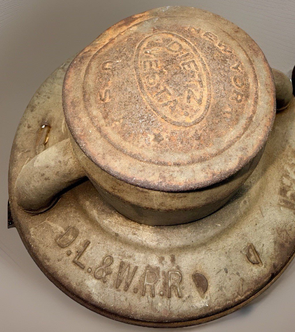 Vintage D.L. & W. Railroad Lantern Dietz Vestal NY Delaware Lackawanna & Western - AntiquesEtceteraVintage D.L. & W. Railroad Lantern Dietz Vestal NY Delaware Lackawanna & WesternDietzAntiquesEtcetera