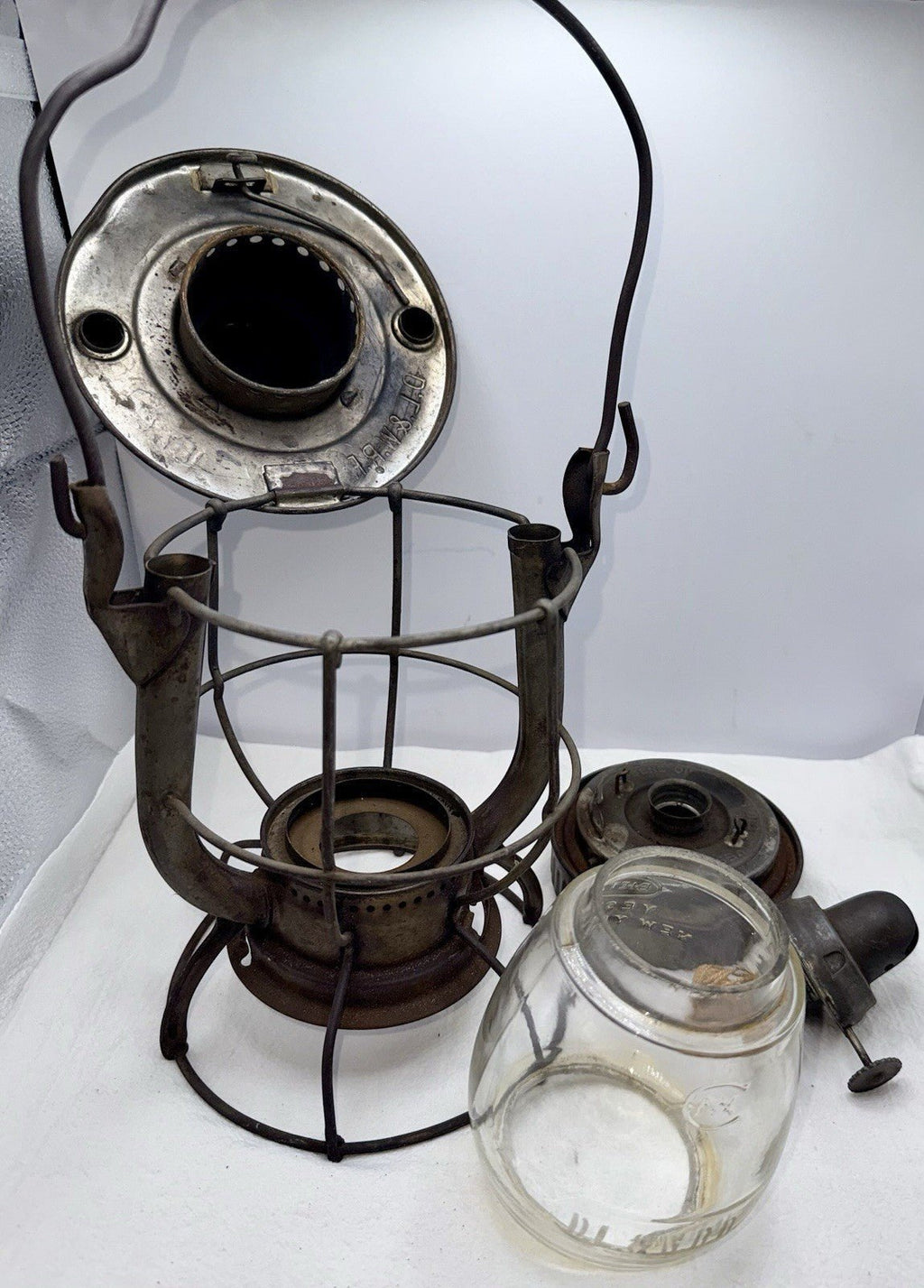 Vintage D.L. & W. Railroad Lantern Dietz Vestal NY Delaware Lackawanna & Western - AntiquesEtceteraVintage D.L. & W. Railroad Lantern Dietz Vestal NY Delaware Lackawanna & WesternDietzAntiquesEtcetera