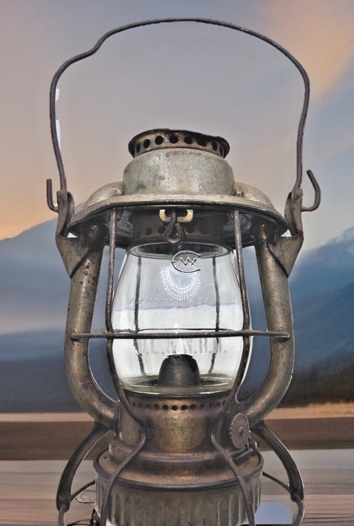 Vintage D.L. & W. Railroad Lantern Dietz Vestal NY Delaware Lackawanna & Western - AntiquesEtceteraVintage D.L. & W. Railroad Lantern Dietz Vestal NY Delaware Lackawanna & WesternDietzAntiquesEtcetera