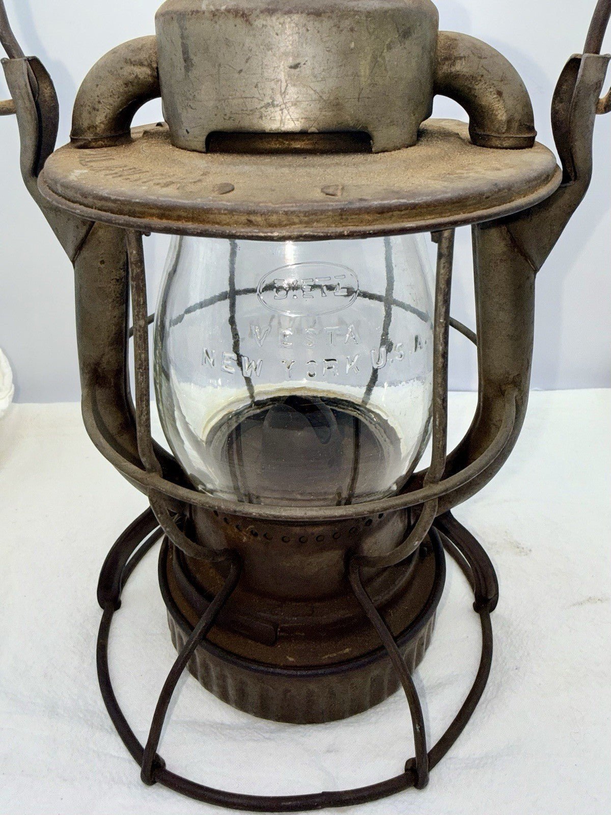 Vintage D.L. & W. Railroad Lantern Dietz Vestal NY Delaware Lackawanna & Western - AntiquesEtceteraVintage D.L. & W. Railroad Lantern Dietz Vestal NY Delaware Lackawanna & WesternDietzAntiquesEtcetera