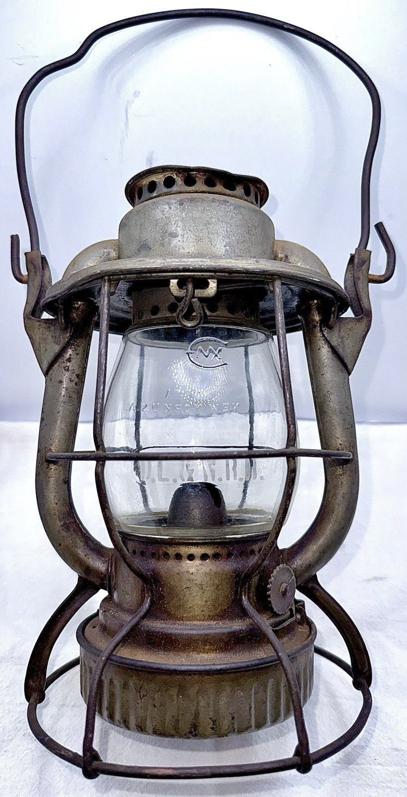 Vintage D.L. & W. Railroad Lantern Dietz Vestal NY Delaware Lackawanna & Western - AntiquesEtceteraVintage D.L. & W. Railroad Lantern Dietz Vestal NY Delaware Lackawanna & WesternDietzAntiquesEtcetera