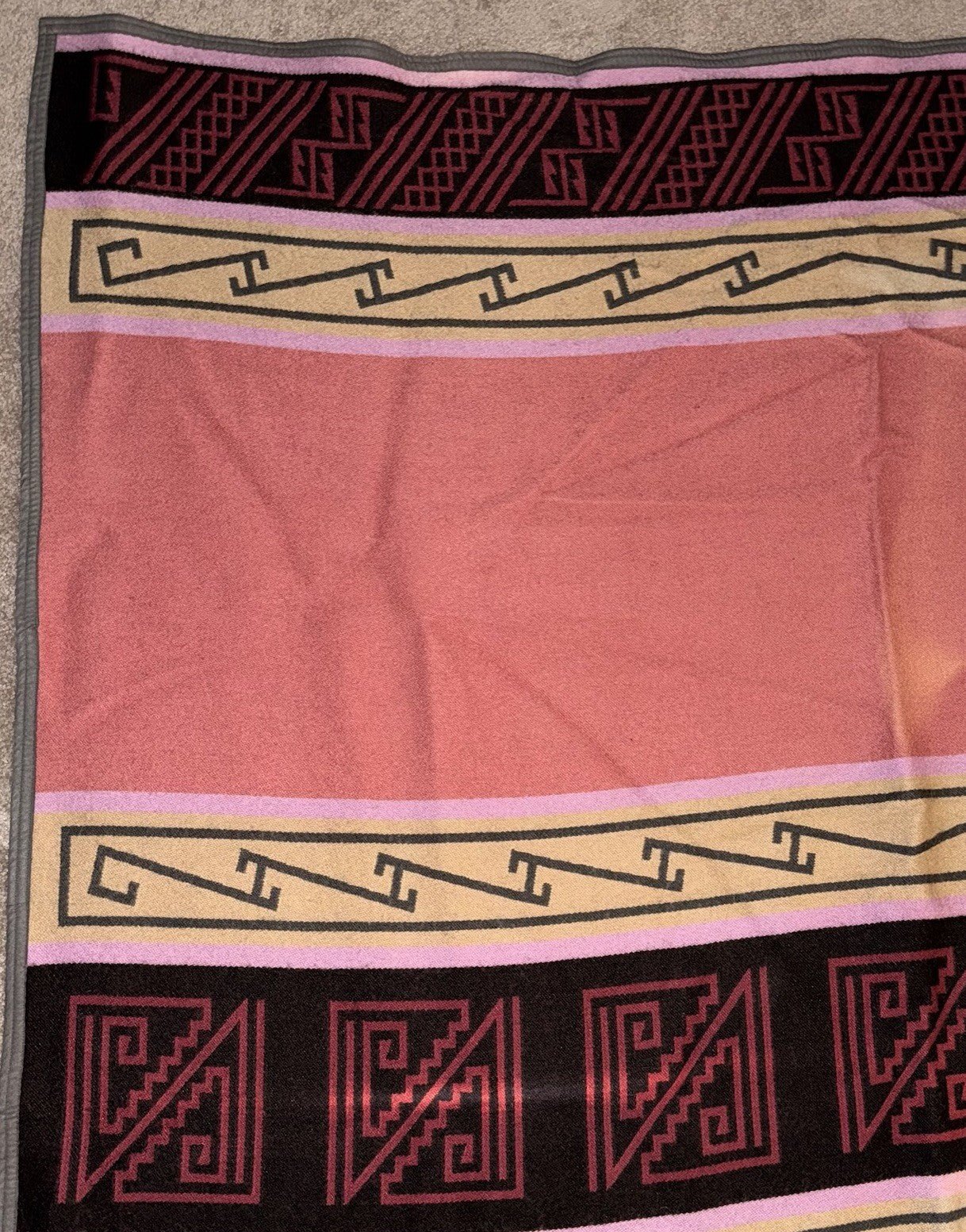 Vtg Wool Rug / Blanket Native American Style Vibrant Geometric 66 x 81 Banded - AntiquesEtceteraVtg Wool Rug / Blanket Native American Style Vibrant Geometric 66 x 81 BandedHandmadeAntiquesEtcetera