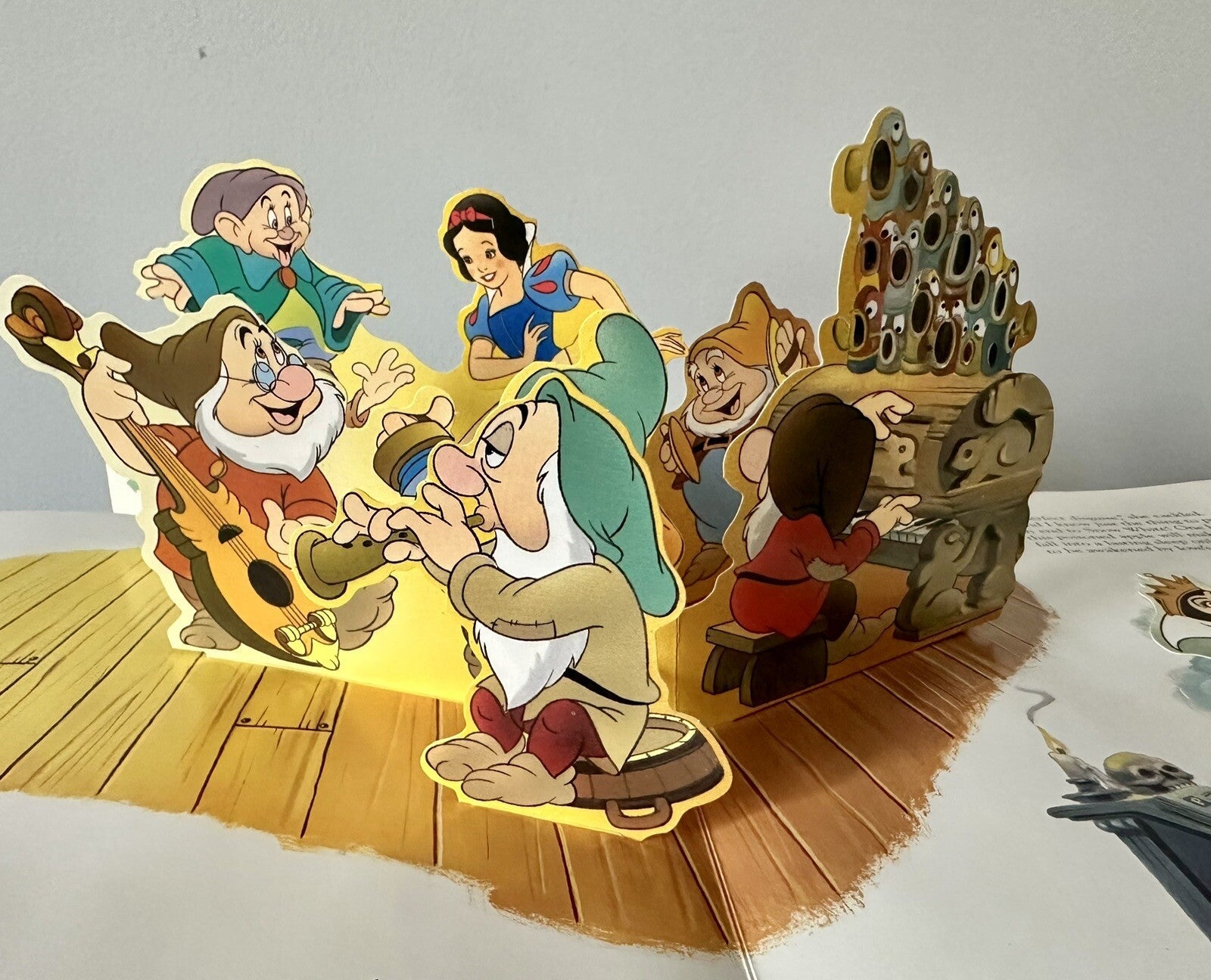 Walt Disney's Snow White and the Seven Dwarfs: Pop Up Book Hardcover 1993 - AntiquesEtceteraWalt Disney's Snow White and the Seven Dwarfs: Pop Up Book Hardcover 1993DisneyAntiquesEtcetera