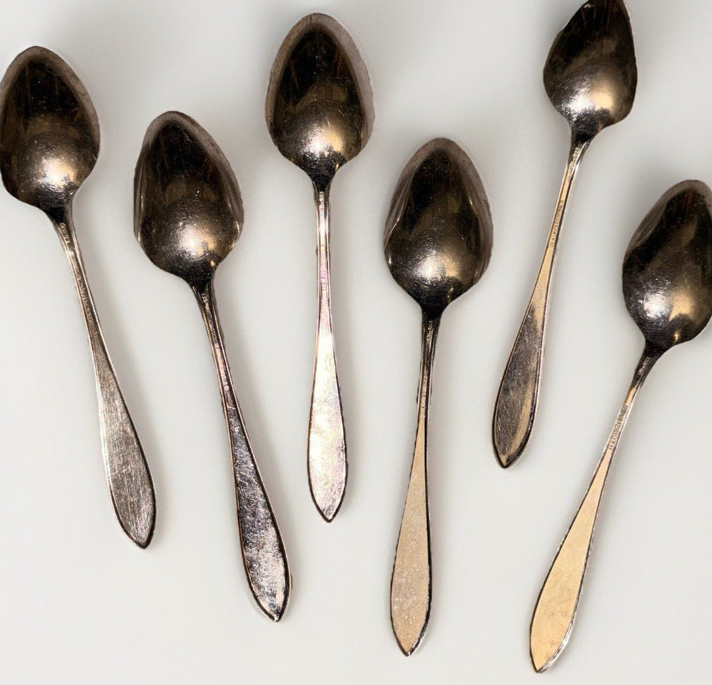 Wm Rogers X12 Pat '18 Silverplate Flatware Set Service for 6 Insico Knife Blades - AntiquesEtceteraWm Rogers X12 Pat '18 Silverplate Flatware Set Service for 6 Insico Knife BladesWm. A RogersAntiquesEtcetera