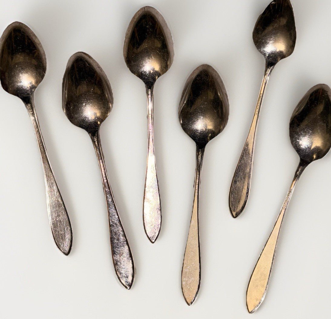 Wm Rogers X12 Pat '18 Silverplate Flatware Set Service for 6 Insico Knife Blades - AntiquesEtceteraWm Rogers X12 Pat '18 Silverplate Flatware Set Service for 6 Insico Knife BladesWm. A RogersAntiquesEtcetera